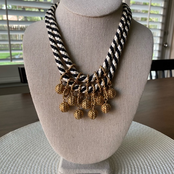 Stella & Dot Kalani Statement Necklace - Picture 2 of 11